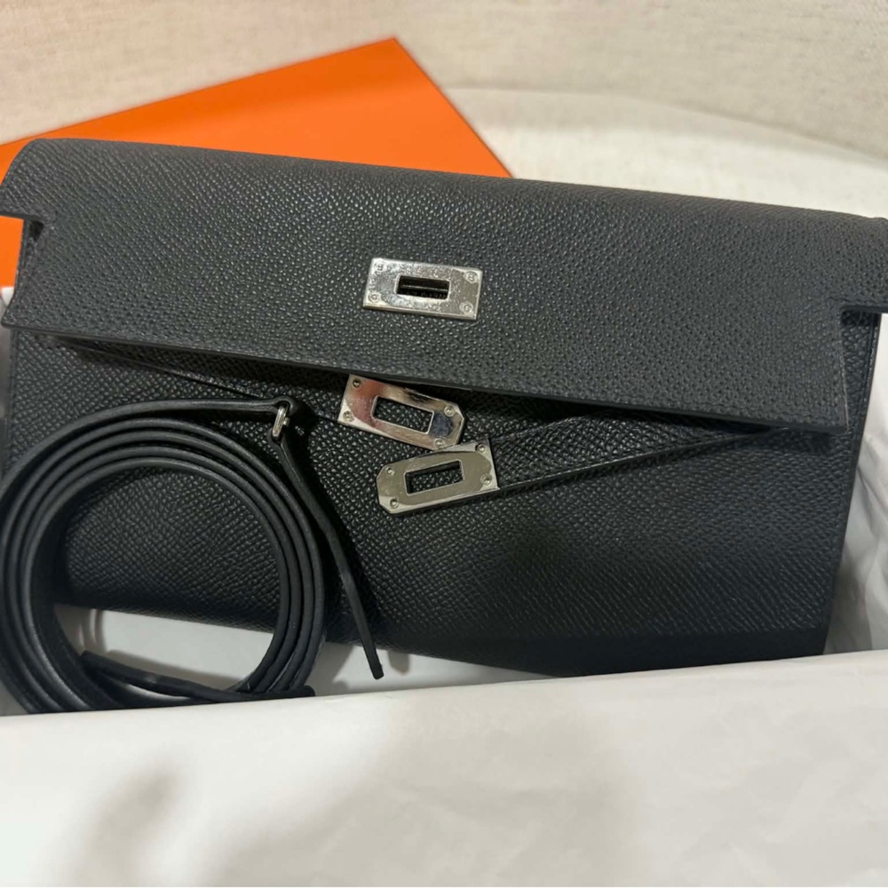 ❌SOLD❌Hermes Kelly To Go Noir Epsom PHW